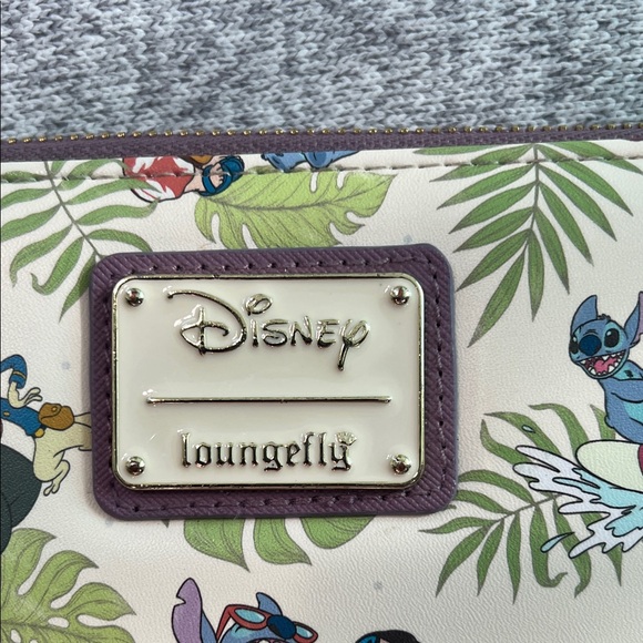 Loungefly Disney Lilo & Stitch Wallet - Picture 3 of 8